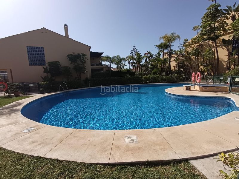 Foto e74fb08c-5363-4cde-819f-16404db92de4. Casa adossada amb aparcament piscina a Puerto Banús Marbella