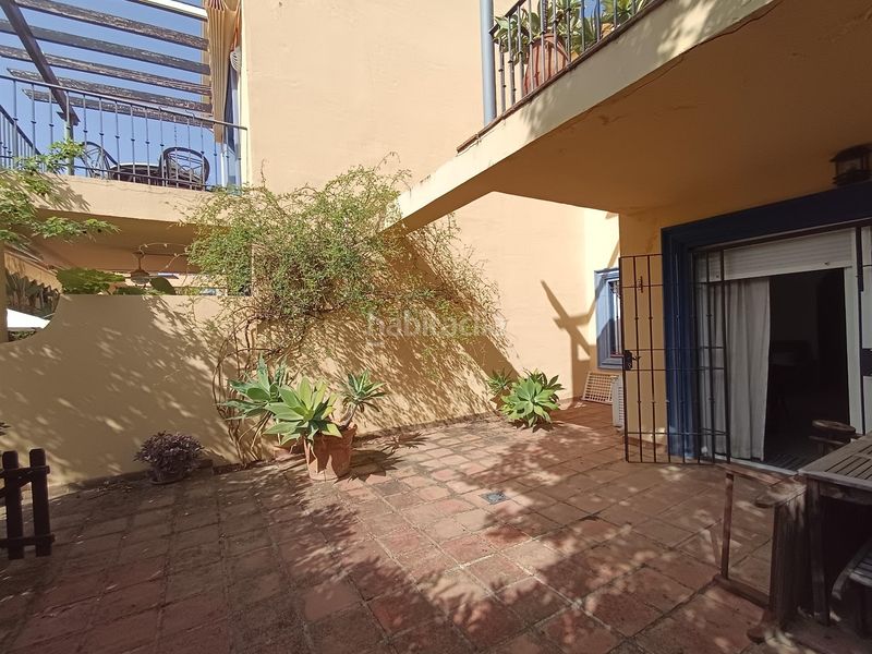 Foto fbe46f45-badf-4557-a061-dd976da39767. Casa adossada amb aparcament piscina a Puerto Banús Marbella