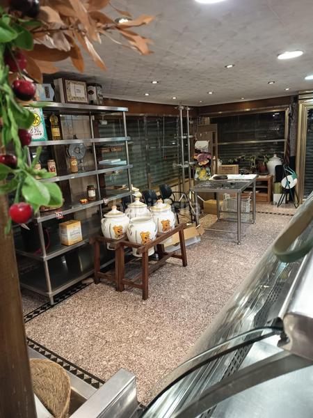 Foto c2fed85e-42cc-4876-961c-5ed650812196. Local comercial magnifico local para invertir en Ciudad Jardín - Zoco Córdoba