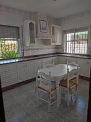 Rent Chalet in El Brillante -El Naranjo - El Tablero. Chalet en alquiler en zona el tablero  supercor!!!