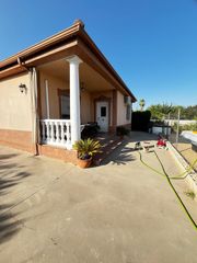 Xalet a Almodóvar del Río. Casas en cuevas bajas hipotecable!!