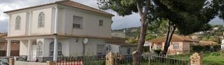Xalet a Almodóvar del Río. Casas en cuevas bajas hipotecable!!