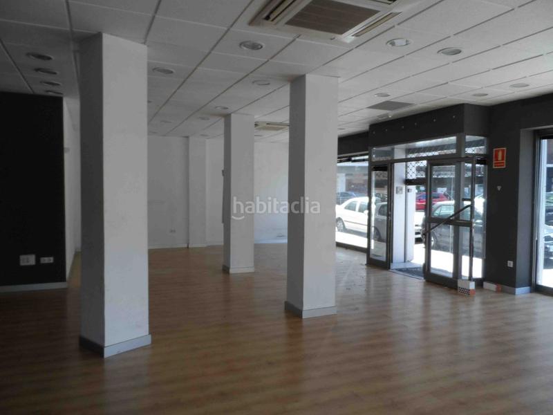 Foto 15f4215e-edfb-4fcc-84d6-8735b28de3e2. Lloguer local comercial a calle génova 10 a Triana Casco Antiguo Sevilla