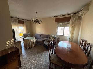 Appartement  Calle sebastian belalcazar. Amplio piso exterior con 4 habitaciones y 2 terrazas en huerta d