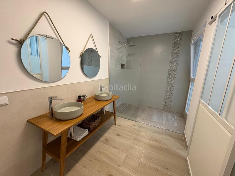 Foto f4c21b79-de26-41e7-824a-f3811373cb0e. Piso  reformado con azotea privada junto a la mezquita en Córdoba