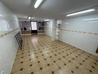 Local Comercial en Calle de Espejo Blanca 9