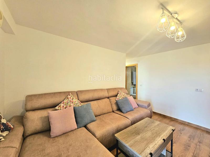 Foto b5532a28-2b19-4133-bad9-7cf919742b50. Piso  reformado con terraza ideal para tu nuevo hogar en Córdoba