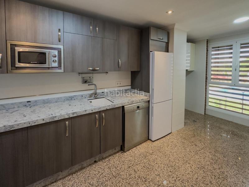 Foto 741b47fb-ea08-4472-b8bd-b909c26bcabe. Location appartement avec chauffage parking piscine dans Córdoba