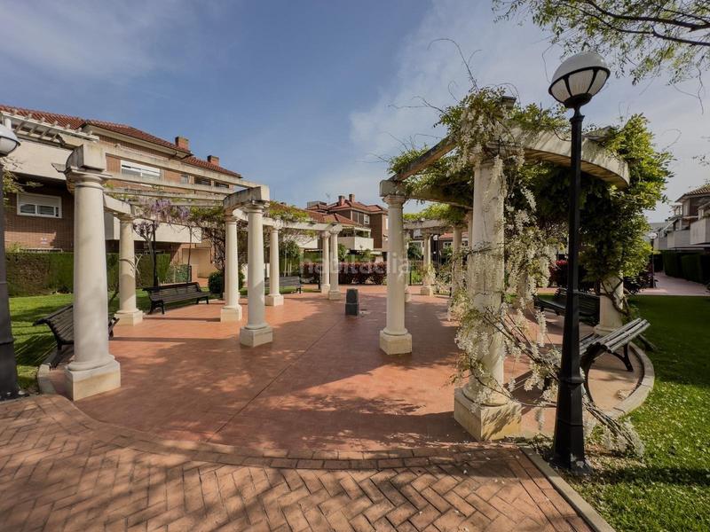 Foto d05b8a8d-d8f4-4bce-bbec-4559e1a9ac11. Location appartement avec chauffage parking piscine dans Córdoba