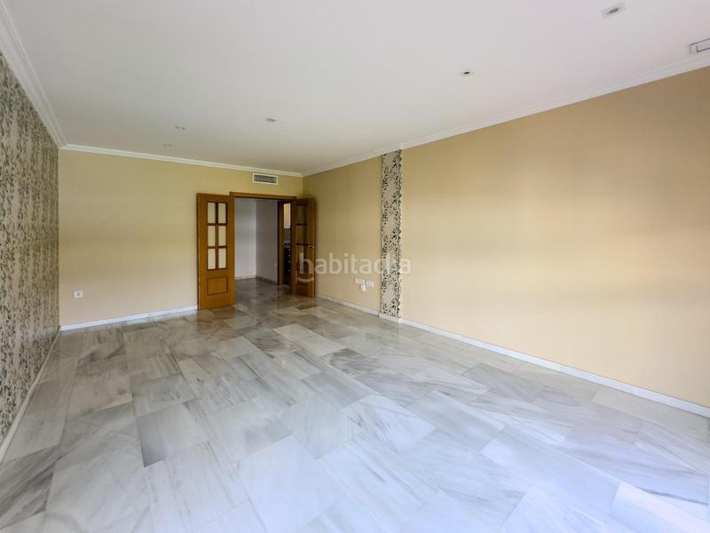 Foto d1ed96ac-369f-4d8c-a126-78d1b15ed9a8. Location appartement avec chauffage parking piscine dans Córdoba