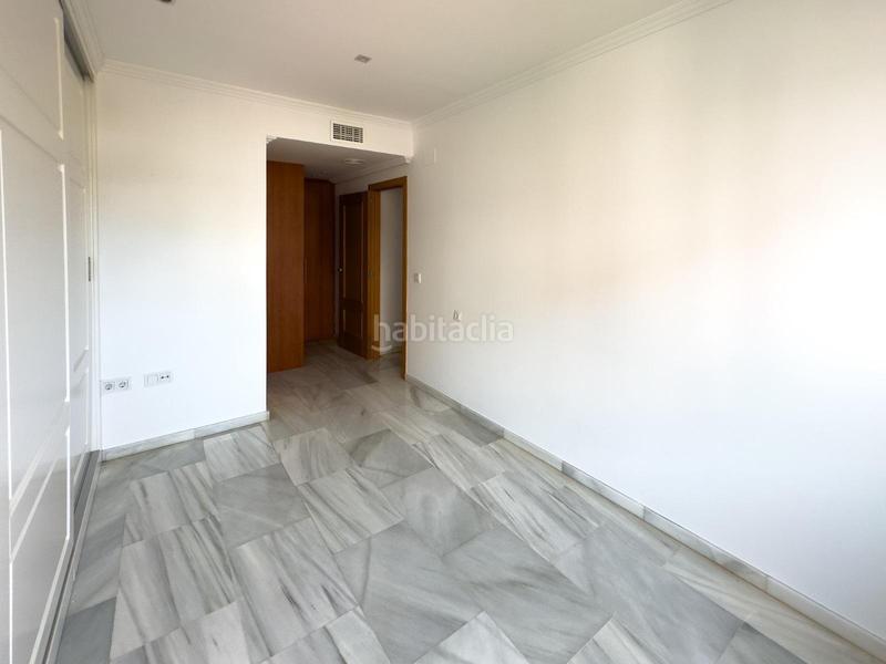 Foto f35fd87f-5a07-4749-b8aa-647c30d7a200. Location appartement avec chauffage parking piscine dans Córdoba