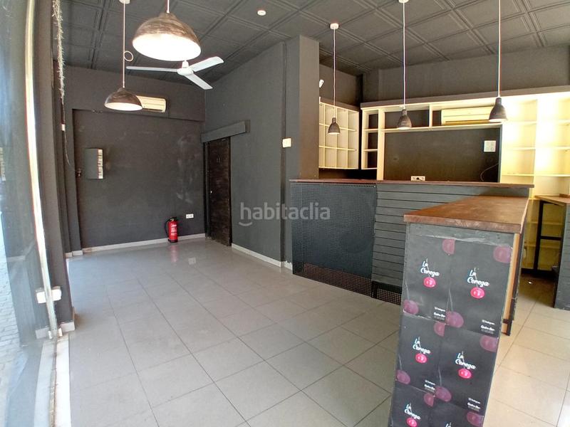 Foto 471afcbc-3333-46ff-bdf1-cb282aa43d7c. Alquiler local comercial fantástico local haciendo esquina en cañito bazán !!! en Córdoba
