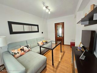 Flat in Viñuela - Rescatado. Piso junto al rescatado con viabilidad para ascensor!