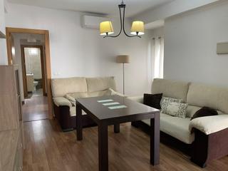 Location Appartement à Casco Histórico  - Ribera - San Basilio. Piso de alquiler totalmente exterior junto a la magdalena