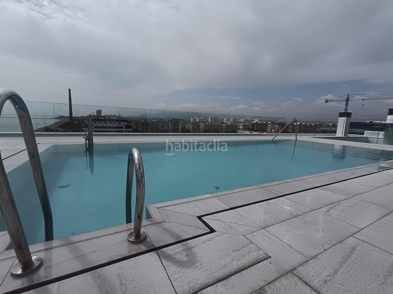 Foto f8ab4817-d98b-46a2-85c0-868b4187f091. Lloguer pis amb aparcament piscina a Paseo Marítimo Oeste - Pacífico Málaga