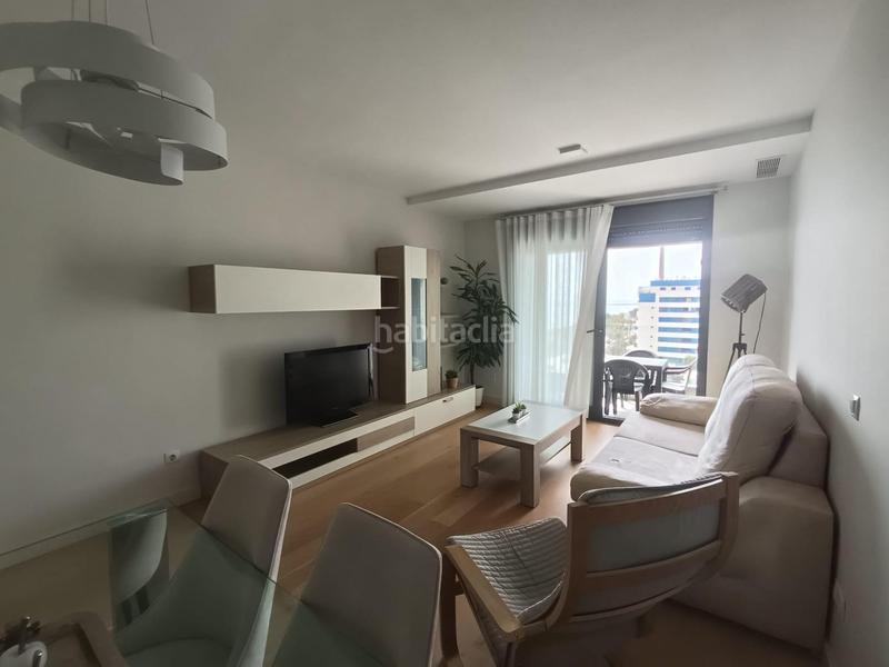 Foto 5cb1ed91-77bd-4677-b151-c0ca63012813. Miete etagenwohnung mit parking pool in Paseo Marítimo Oeste - Pacífico Málaga