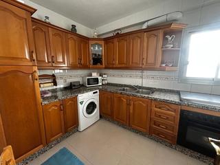 Flat in Huerta de la Reina - Trassierra. Exclusiva en  venta en carretera de trassierra  colonia la paz