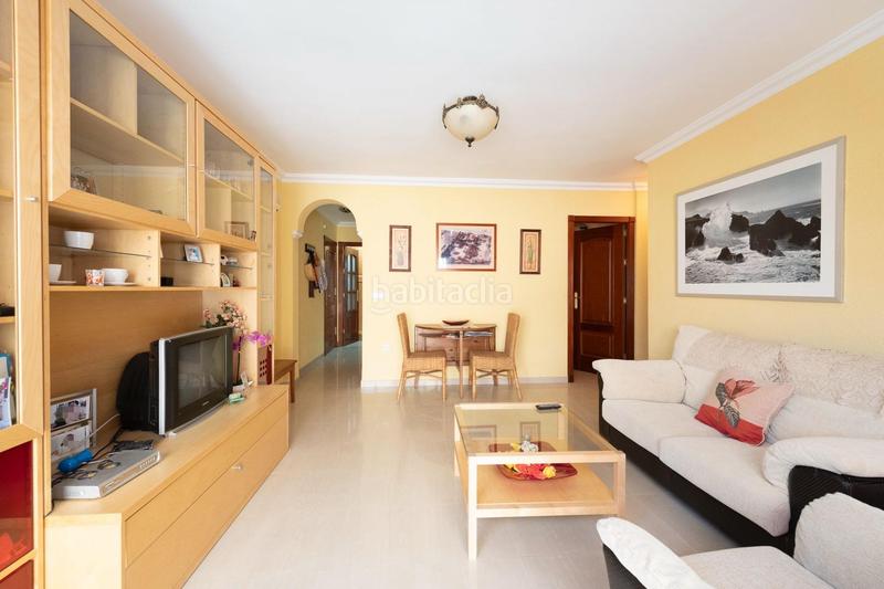 Foto c1d13e7b-ce63-4545-ae10-50c3a27a9bcc. Appartement dans Poniente-Faro Torre del Mar
