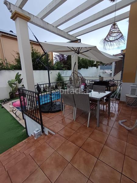 Foto 8be60be9-8408-46b6-ad77-6fe071e46d14. Casa aparellada amb aparcament piscina a Paraíso Arenal - La Colina Córdoba