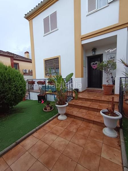 Foto b9255c45-6f97-4fd8-a599-ca08cf34dd80. Casa aparellada amb aparcament piscina a Paraíso Arenal - La Colina Córdoba