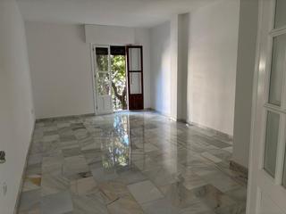 Rent Flat in Sta. Marina - San Andrés - San Pablo - San Lorenzo. Piso en el centro junto a plaza de colón