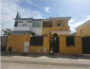 Maison jumelée à Palomares del Río. Chalet pareado en palomares