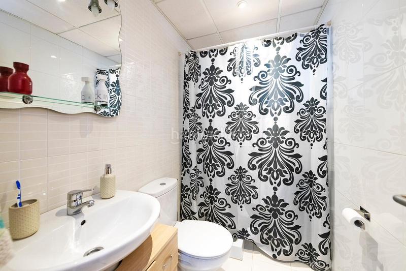 Foto 4a84ed72-0e3d-4803-ba86-d13393f24814. Chalet mit heizung parking pool in Capellanía - Retamar Alhaurín de la Torre