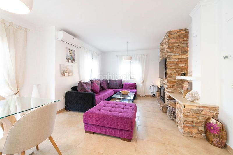 Foto a20865fb-5d40-4ef9-90b0-074347cc5a75. Chalet mit heizung parking pool in Capellanía - Retamar Alhaurín de la Torre