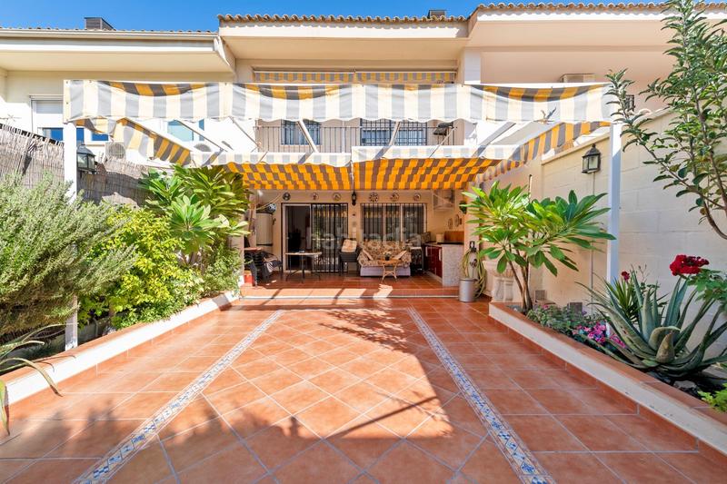 Foto f7f64eba-eaa3-4cc1-9f85-6624f0471078. Casa a schiera con parcheggio piscina in Churriana - El Pizarrillo - La Noria - Guadalsol Málaga