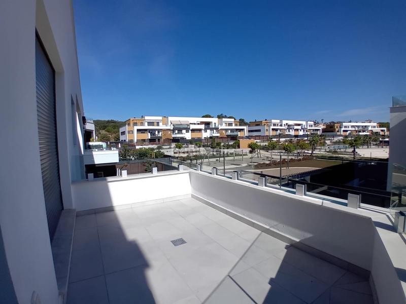 Foto b699c096-e111-4f53-854d-f4aac139edcd. Appartamento con riscaldamento parcheggio piscina in Córdoba