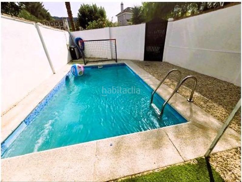 Foto dc1a0f09-d001-4d9f-bdac-765ef360a59f. Casa a schiera con riscaldamento piscina in Capellanía - Retamar Alhaurín de la Torre