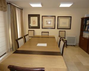 Alquiler Oficina en Centro. Oficina de alquiler pleno centro.