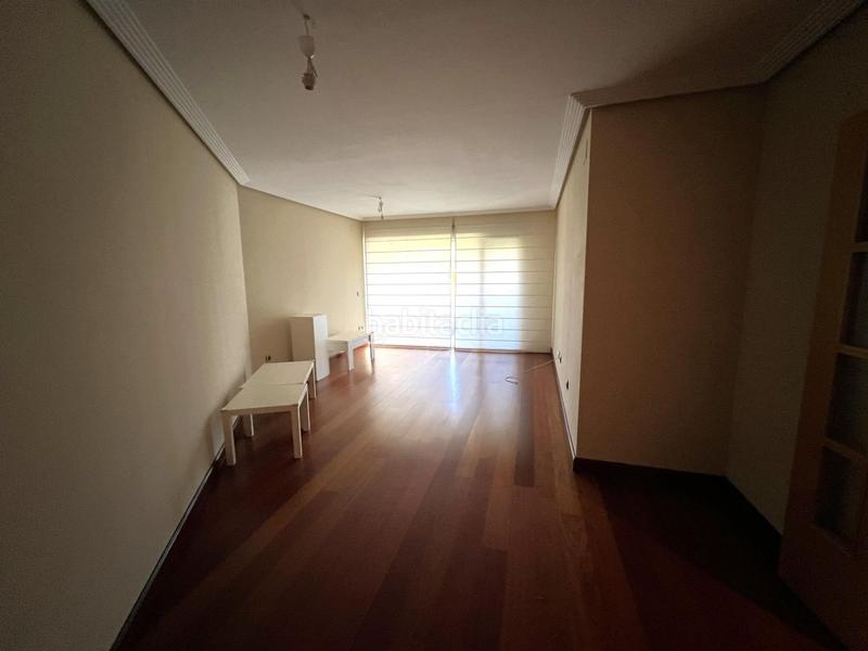 Foto bc300f2c-9c64-4354-9834-e2a93590a26c. Alquiler piso vial norte en Huerta de la Reina - Trassierra Córdoba