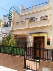 Casa a Martiricos - La Roca - La Rosaleda. Se vende casa en la zona de arroyo de los ángeles, malaga.