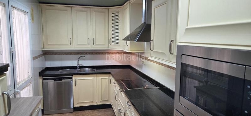 Foto e031c472-b711-4f6d-9fc0-cace4c6bd1a7. Pis amb aparcament a Santa Rosa - Valdeolleros Córdoba