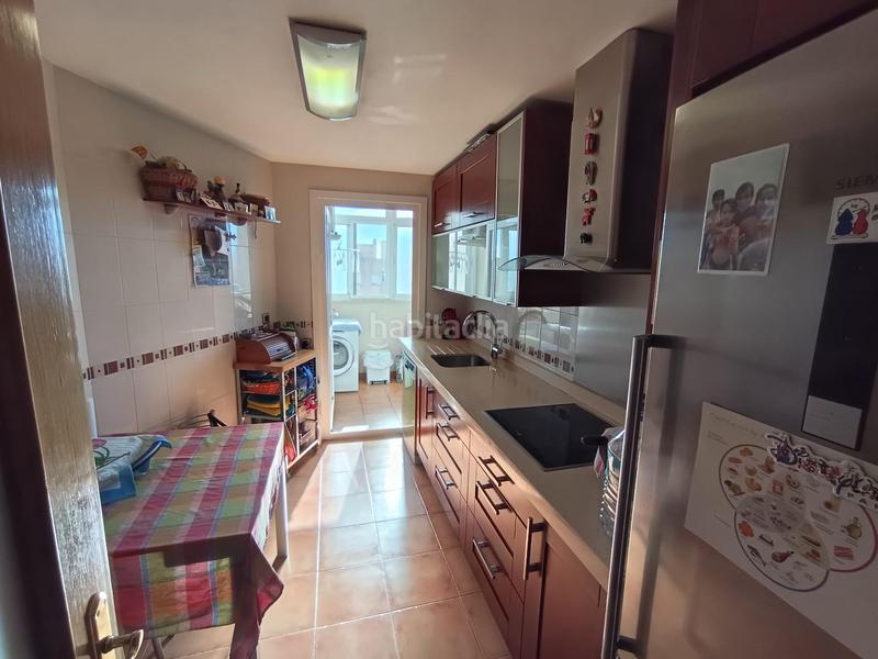 Foto 3317c193-8059-4895-a5f2-4ede9476107d. Penthouse with parking pool in El Consul - Ciudad Universitaria - El Romeral Málaga