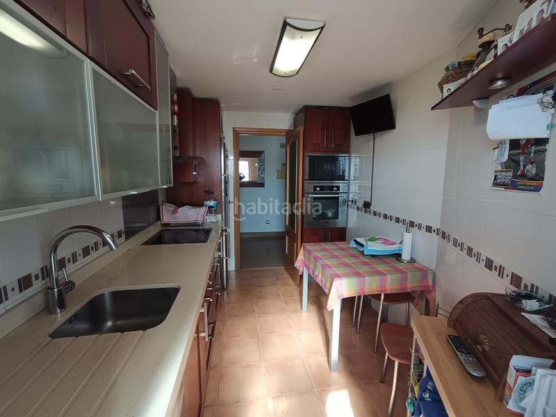 Foto 4b7da179-c58b-4734-80de-b949317405f4. Penthouse with parking pool in El Consul - Ciudad Universitaria - El Romeral Málaga