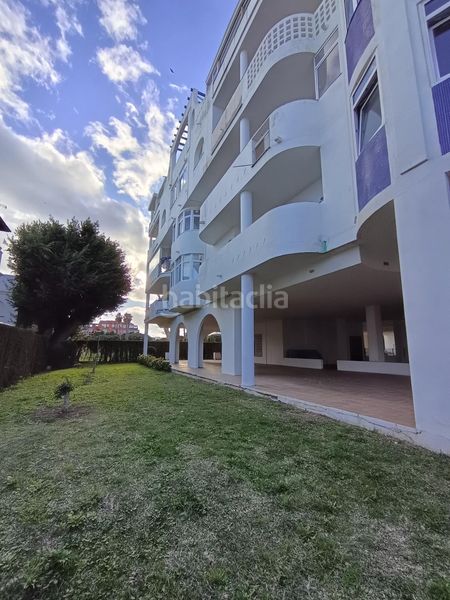 Foto 4a2fcc07-d085-469e-9df8-41fac09fd059. Pis amb piscina a Los Álamos Torremolinos