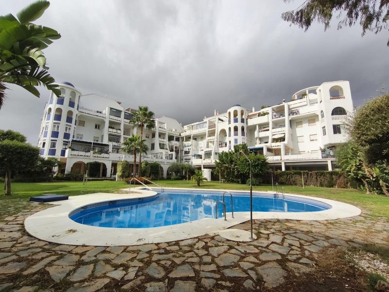 Foto a3c78aa1-7f8b-495a-9672-625624e916f5. Pis amb piscina a Los Álamos Torremolinos