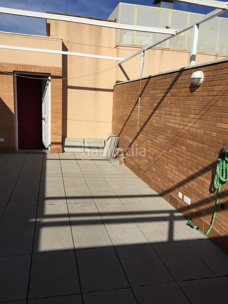 Foto 7e71ea1b-1c35-4660-8b1b-22ccaab0a798. Àtic amb aparcament a Huerta de la Reina - Trassierra Córdoba