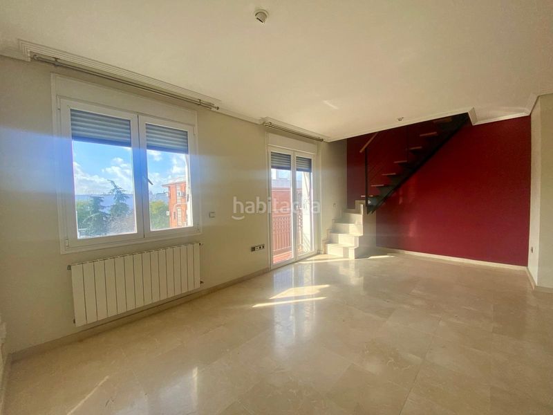 Foto 8d21e3bd-faa0-46ba-8c6a-b2802f3a25fe. Àtic amb aparcament a Huerta de la Reina - Trassierra Córdoba