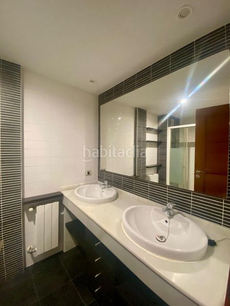 Foto ee922d2c-7734-4c89-ac67-1193d4c36507. Àtic amb aparcament a Huerta de la Reina - Trassierra Córdoba