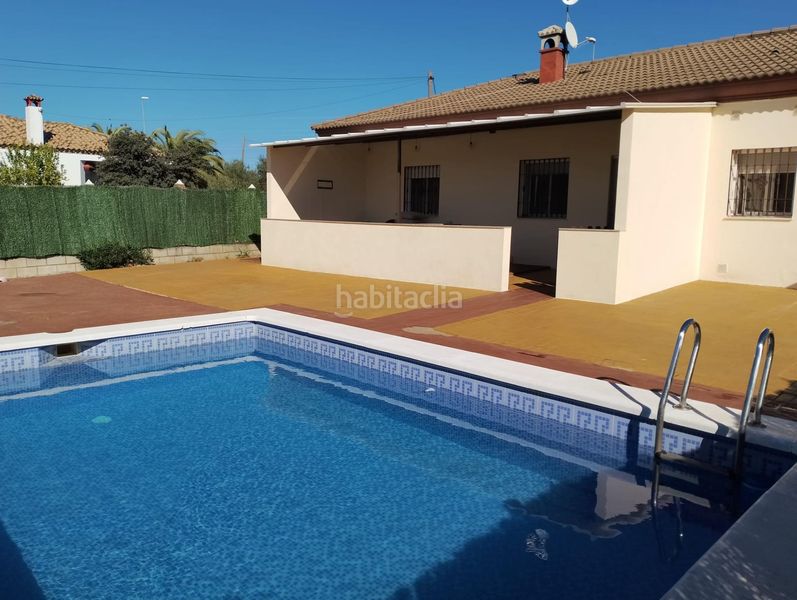 Foto 54995e19-d867-4c22-b034-5ae7f19c9cf5. Casa amb aparcament piscina a Carlota (La)