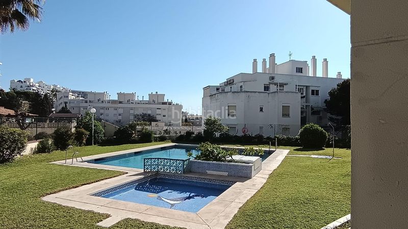 Foto a234495c-50ed-4105-9ca0-e9b48e36ac0b. Pis amb aparcament piscina a La Carihuela - Los Nidos Torremolinos