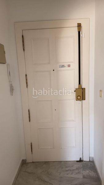 Foto fa900550-5d65-4d59-a926-70db3a841d09. Pis amb aparcament piscina a La Carihuela - Los Nidos Torremolinos