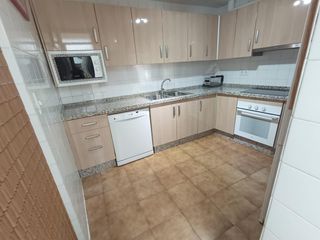 Pis a Santa Rosa - Valdeolleros. Oportunidad en barrio de santa rosa