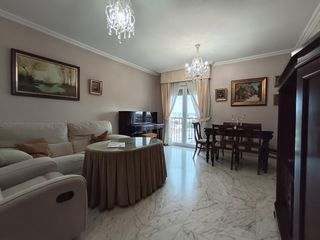 Piso en Ciudad Jardín - Zoco. Se vende piso en bulevar hernán ruiz