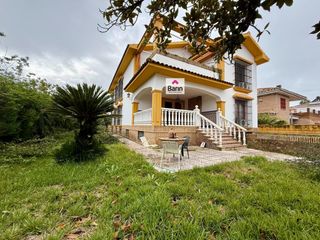 Chalet en El Brillante -El Naranjo - El Tablero. 460m2 en el tablero no es un chalet, son dos viviendas independi