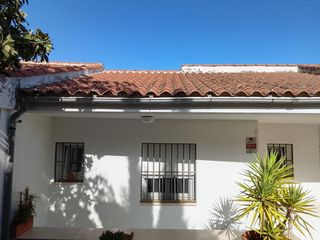 Miete Reihenhaus in Las Jaras. Adosado en urbanización las jaras