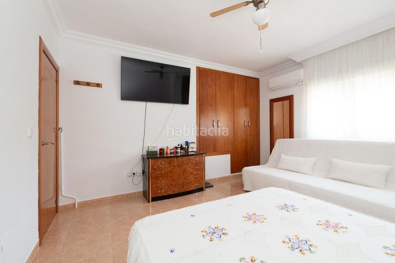 Foto 3d73d623-2dc9-40d0-b45d-64412c6a2a96. Dúplex amb calefacció a Paseo Marítimo Oeste - Pacífico Málaga